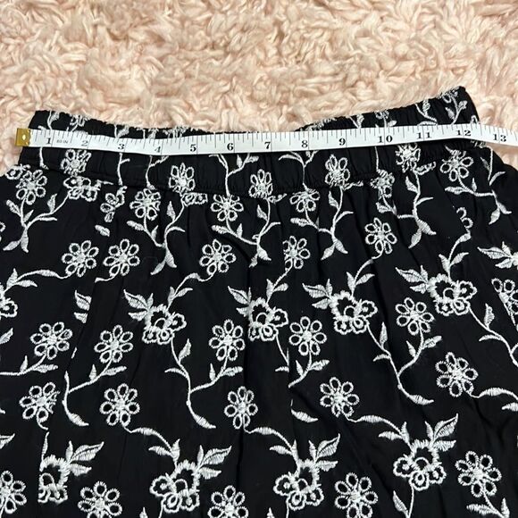 LOFT Floral Embroidered Mini Skirt - Picture 3 of 7